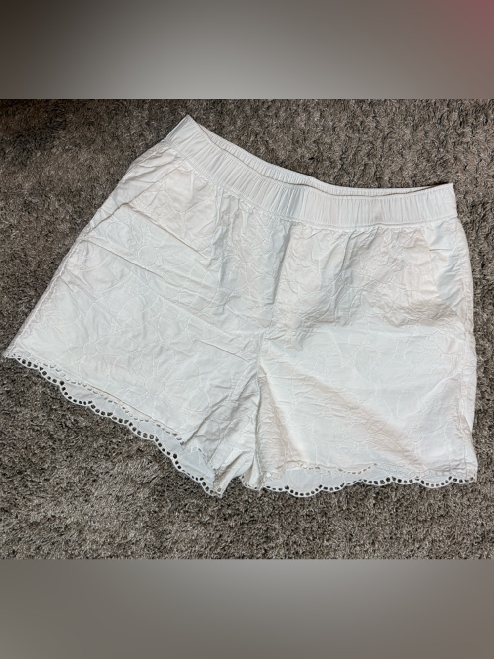 LOFT White Eyelet Scalloped Woven Shorts with Floral Detail